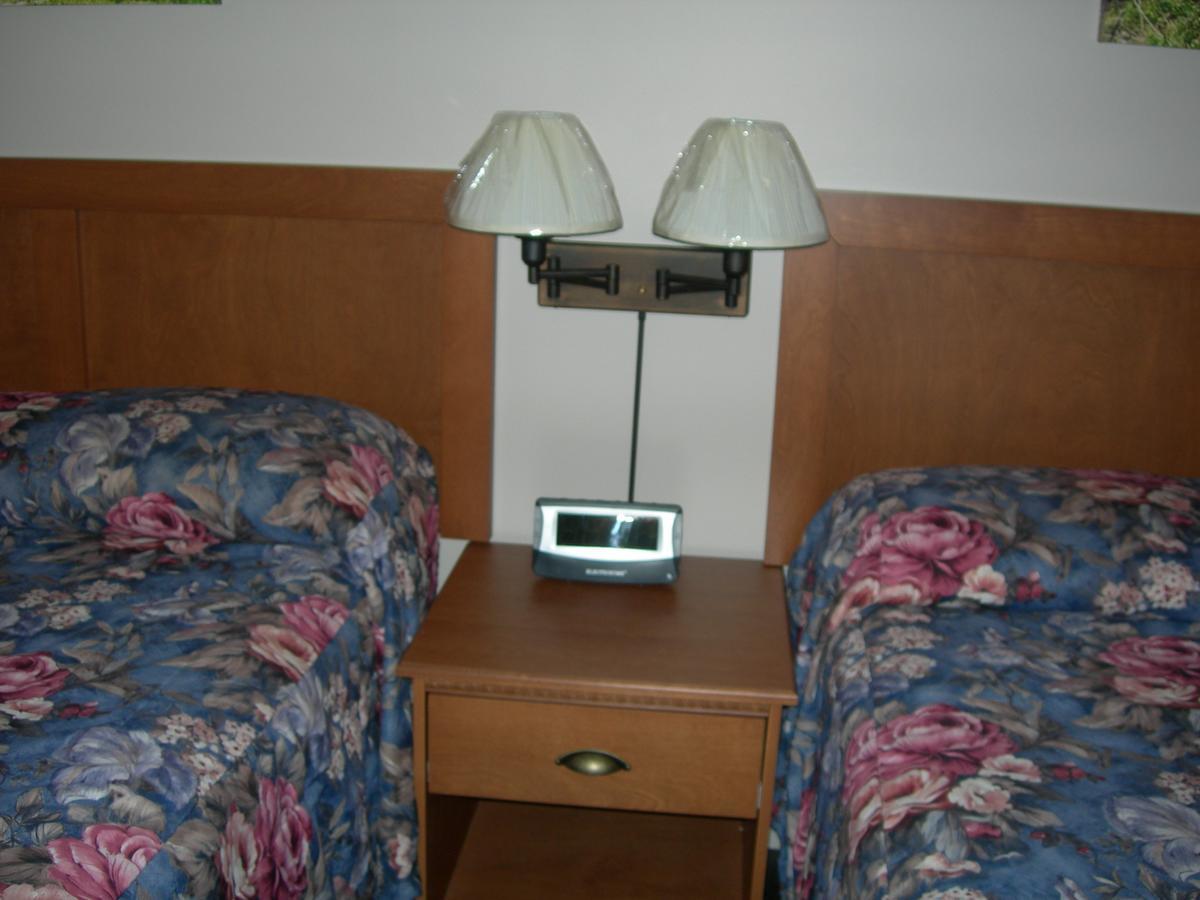 Hotel Motel Arnold Woburn Экстерьер фото
